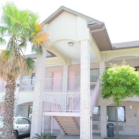 Texan Inn & Suites Louetta Exterior foto