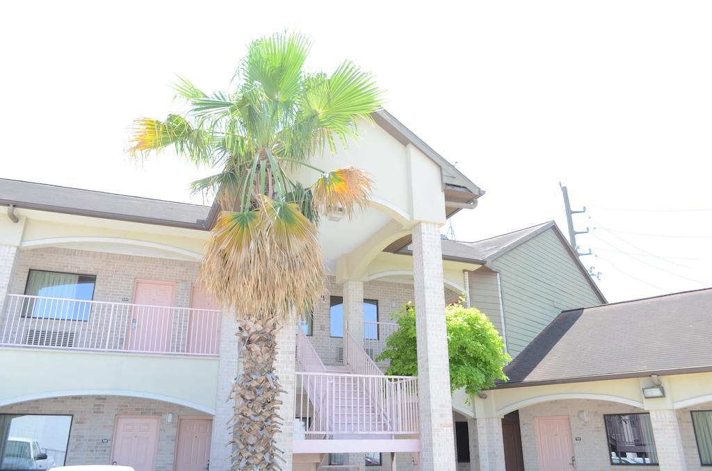 Texan Inn & Suites Louetta Exterior foto